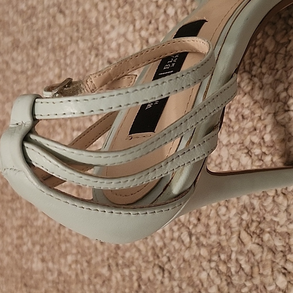 Sandals - Picture 2 of 4